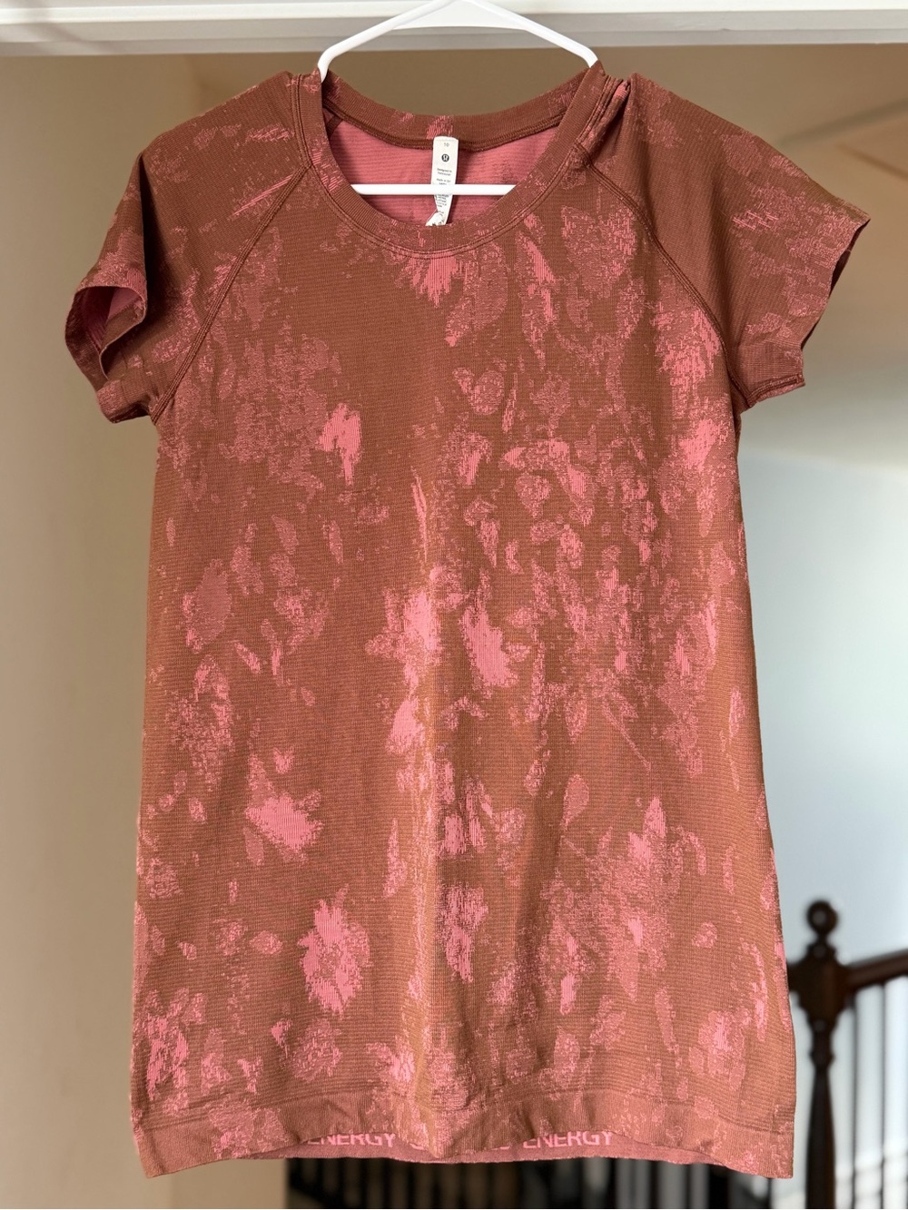 Lululemon Swiftly Tech 2.0 Short Sleeve Floral Jacquard Running Size 10
